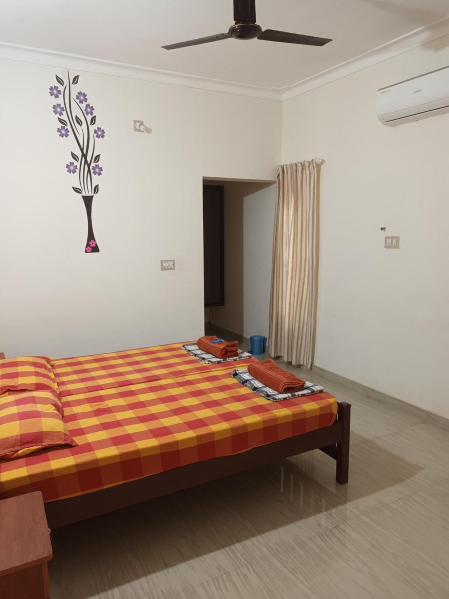 Ivory Coaste Hotel Kannur Exterior photo